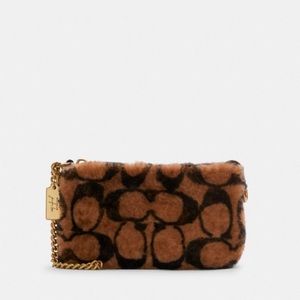 Coach Nolita 19 JLo collab